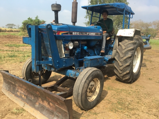 รถไถมือสอง ขายรถไถฟร์อด6600สภาพสวยๆราคา350000มีไบมีดหน้า ผาน7 ผาน3 โลตานี้ พร้อทะเบียนแลัพร้อมโอน สนใจ โทร 081-365-5997 อำพร พาเจริญ (มีค้าแนะนำ5000ถ้ามาจากเฟสใครแจ้งทางร้านด้ายนะครับ) ต. วังบัว อ. คลองขลุงจ.กำแพงเพชร ดูสินค้าเพิ่มเติมได้ที่  (http://buas