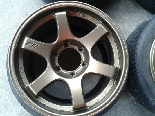 ทีอี37 ขอบ18นิ้ว6รู แถมยาง ชุดนี้ ราคา 8800 บาท