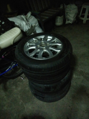 แม็กบริโอ้ขอบ 14 พร้อมยางมิชลิน 175/65/14 1ชุด