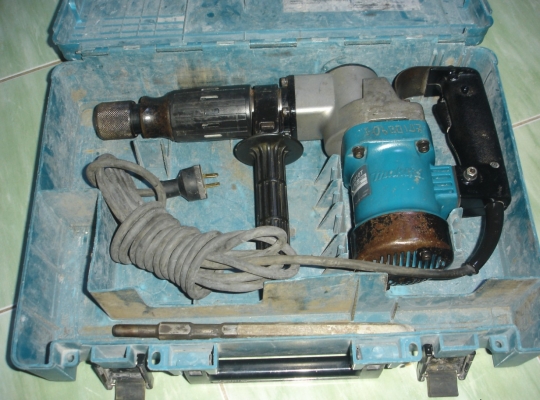 ขายเครื่องสกัดไฟฟ้า(แย็ก)ยี่ห้อmakitaรุ่นHM0810ของแท้(made in japan)พร้อมใช้งาน