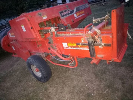 เครื่องอัดฟางคูบูต้า130Plusใช้ต่อพ่วงรถไถลดราคา180000 เครื่องอัดฟางคูบูต้า130Plusใช้ต่อพ่วงรถไถลดราคา180000