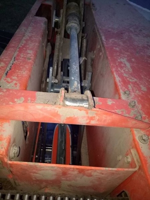 เครื่องอัดฟางคูบูต้า130Plusใช้ต่อพ่วงรถไถลดราคา180000 เครื่องอัดฟางคูบูต้า130Plusใช้ต่อพ่วงรถไถลดราคา180000