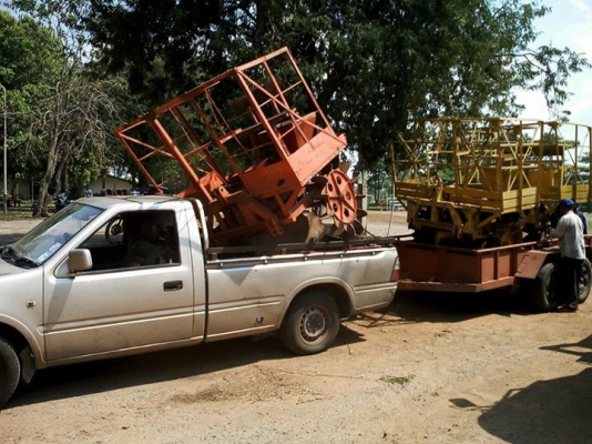 หางปลูกใส่รถฟอร์ดสภาพดีสีส้ม29000สีเหลือง39000