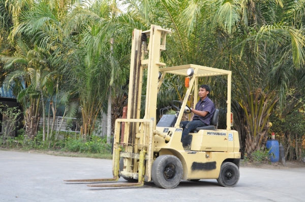 (ลดกระหน่ำ)ขายFORKLIFT MITSUBISHI FG15(1.5ตัน) เสา5เมตร(งาสไลด์) สวยเดิมจากญี่ปุ่น ยังไม่เคยใช้ในไทย 125,000เท่านั้น!!