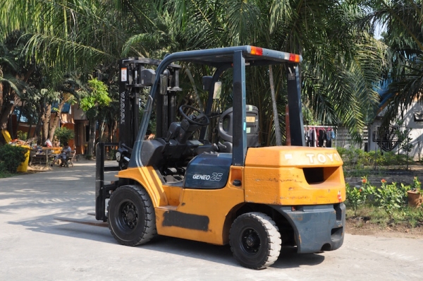 ขายFORKLIFT TOTOTA รุ่น7FG25(2.5ตัน) สวยเดิมจากญี่ปุ่น ยังไม่เคยใช้ในไทย 185,000เท่านั้น!!