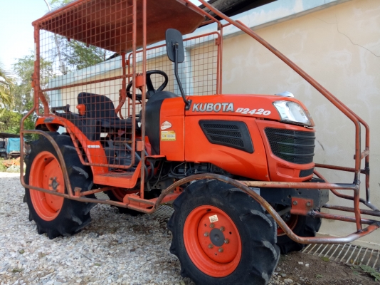 คูโบต้า B2420D 4 WD พวงมาลัยเพาเวอร์  โครงกันอ้อย แถมโรตารี่ตราช้าง RX85 ฟรี