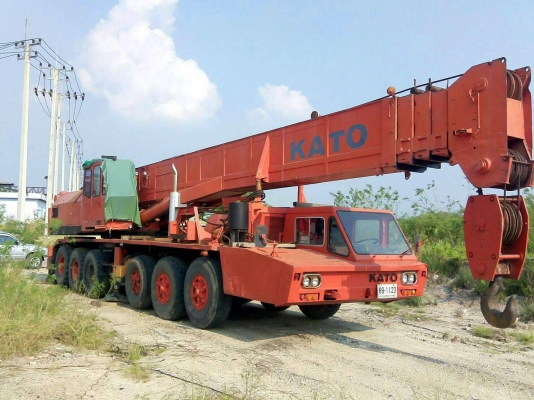 Kato ล้อเรียง 85 ตัน