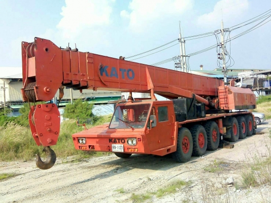 Kato ล้อเรียง 85 ตัน