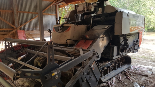 ขายด่วน!!Kubota dc70G(อุ้ม)+พร้อมพ่วงลาก สภาพสวยๆราคา429,000บาท ขายด่วน!!Kubota dc70G(อุ้ม)+พร้อมพ่วงลาก สภาพสวยๆราคา429,000บาท