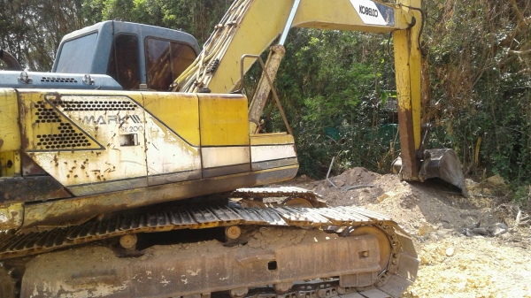 ขายรถแบคโฮ SK200 MARK 3 สภาพเดิมๆ ขายรถแบคโฮ SK200 MARK 3 สภาพเดิมๆ