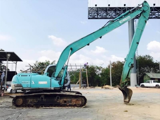 KOBELCO SK200LC-5 SUPER 1,450,000 บาท บูมยาว 18เมตร  ไฟฟ้าครบ เครื่องดี ปั้มดี  เอกสารเล่มทะเบียน  รถอยู่ จ.ปทุมธานี  โทร 098-1862844 ไอดีไลน์ ja5657
