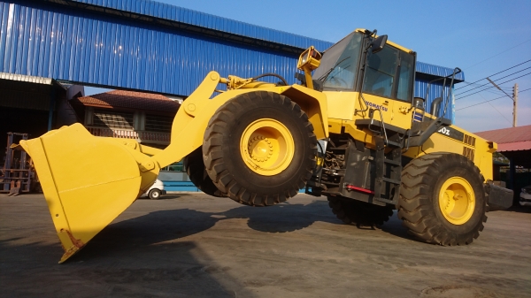 ขายรถตักล้อยาง KOMATSU WA380-6 (สภาพดี)