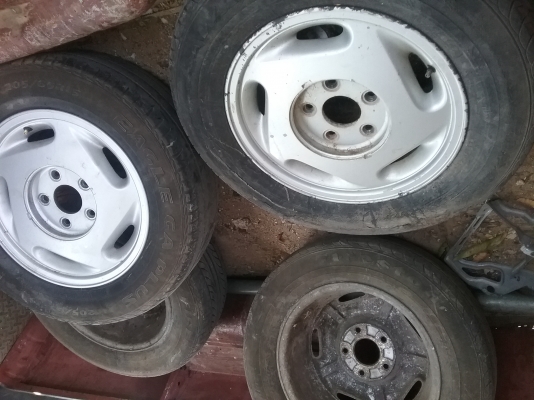 อะไหล่โฮลเด้น