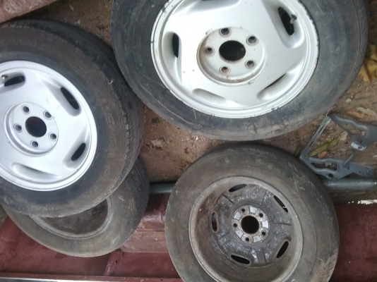 อะไหล่โฮลเด้น