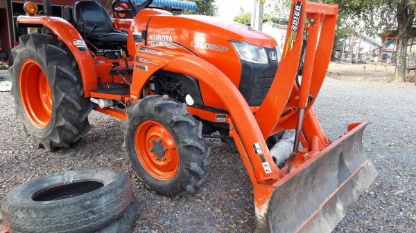 ขายรถไถL3608spใบมีดผาลหลังใหม่เลือกได้4-5-6พร้อมใช้ครับ