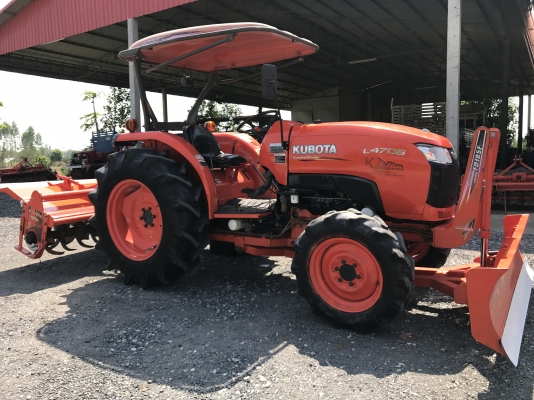 ขายรถไถคูโบต้า L4708(4WD)2เพลา ใช้งาน 700 ชั่วโมง สภาพสวยพร้อมใช้ค่ะ พร้อมอุปกรณ์ ใบมีดหน้าและโลเตอร์รีจอบหมุน ราคา 428,000 บาท #พร้อมส่งฟรีถึงบ้าน โทรสอบถามได้เลยค่ะ 081-9136451 ขอดูรูปทาง Line:Bow6451  เครื่องดี เกียร์ดี ยางดีทั้ง 4 เส้น ตรวจเชคเรียบร้อ