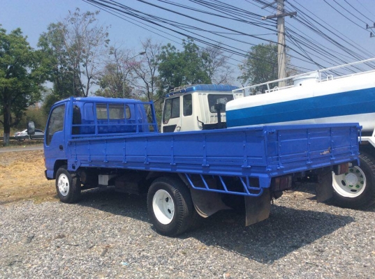 รถบรรทุกกระบะ 6 ล้อ ISUZU NPR หัวการ์ตูน รถห้างแท้ เครื่อง 110 แรง