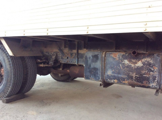 รถบรรทุก 6 ล้อ ISUZU NPR (หัวครัชซี) รถห้างแท้ ปี 32 เครื่อง 110 แรง