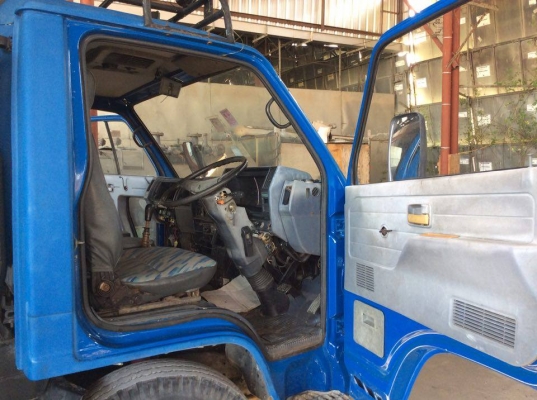 รถบรรทุก 6 ล้อ ISUZU NPR (หัวครัชซี) รถห้างแท้ ปี 32 เครื่อง 110 แรง