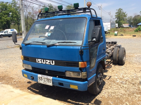รถบรรทุก 6 ล้อ ISUZU NPR (หัวครัชซี) รถห้างแท้ ปี 32 เครื่อง 110 แรง