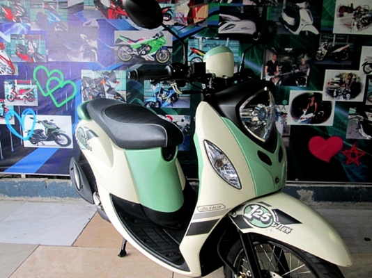 ( ผ่อนได้ ดาวน์ 3,900 ) Fino125 i สีเขียว รุ่นใหม่ล่าสุด เครื่องยนต์ 125 ซีๆ 33900