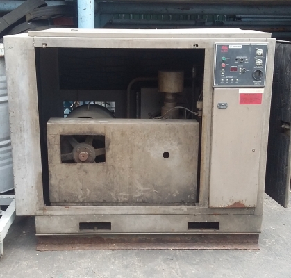 ปั๊มลมสกรู 30 แรง ยี่ห้อ Leroi