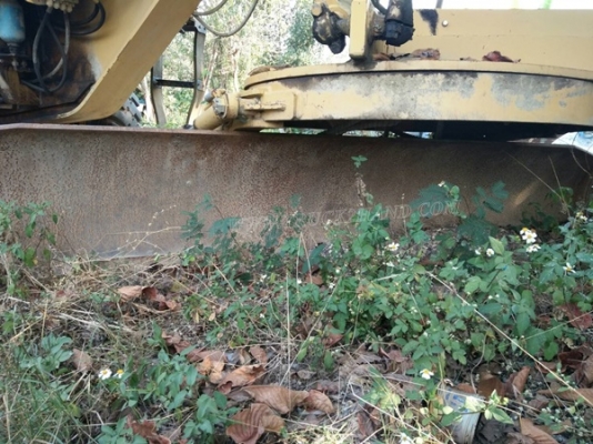 รถเกรด รุ่น MG1320B