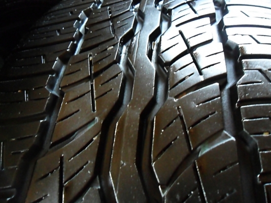 ยาง18 ลงพื้นปี16 บริดสโตน ญี่ปุ่น 235-55-18 ดอก7มิลไม่มีปะเลย