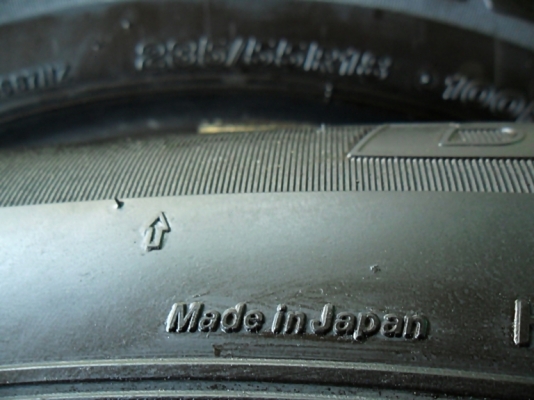 ยาง18 ลงพื้นปี16 บริดสโตน ญี่ปุ่น 235-55-18 ดอก7มิลไม่มีปะเลย