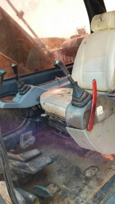 ขาย 890,000 KOBELCO sk 200-5 super  เล่มทะเบียน ไฟฟ้าครบ เครื่องดี ปั้มแรง เอวแน่น ช่วงล่างเต็ม (มีไลน์หัวเจาะ)   รถอยู่ จ.ปทุมธานี โทร&amp;ไอดีไลน์ 0610710295