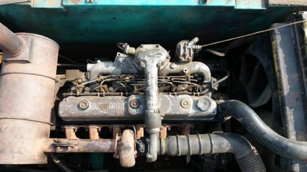 ขาย 890,000 KOBELCO sk 200-5 super  เล่มทะเบียน ไฟฟ้าครบ เครื่องดี ปั้มแรง เอวแน่น ช่วงล่างเต็ม (มีไลน์หัวเจาะ)   รถอยู่ จ.ปทุมธานี โทร&amp;ไอดีไลน์ 0610710295