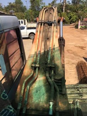 HITACHI EX200-2 ราคา 345,000 บาท เครื่องดี  เมก้าปั้มแรง โช่บาง ใบแทรคสวย เอกสารอินวอยท์  รถอยู่ จ.ร้อยเอ็ด โทร&amp;ไอดีไลน์ 0610710295