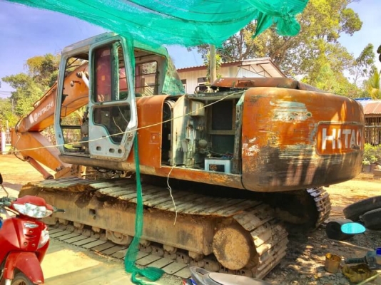 HITACHI EX200-2 ราคา 345,000 บาท เครื่องดี  เมก้าปั้มแรง โช่บาง ใบแทรคสวย เอกสารอินวอยท์  รถอยู่ จ.ร้อยเอ็ด โทร&amp;ไอดีไลน์ 0610710295