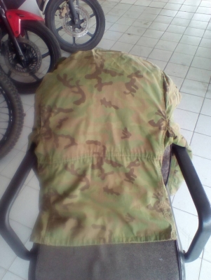 เสื้อทหารมือสอง
