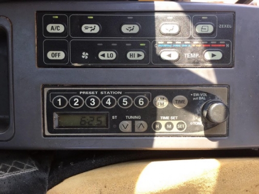 ขายรถแบคโฮ KOMATSU PC138US-2 รถนอกนำเข้าเองจากญี่ปุ่น สภาพสวยพร้อมใช้งาน มีVDOการทำงานครับ ขายรถแบคโฮ KOMATSU PC138US-2 รถนอกนำเข้าเองจากญี่ปุ่น สภาพสวยพร้อมใช้งาน มีVDOการทำงานครับ