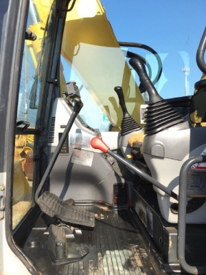 ขายรถแบคโฮ KOMATSU PC138US-2 รถนอกนำเข้าเองจากญี่ปุ่น สภาพสวยพร้อมใช้งาน มีVDOการทำงานครับ ขายรถแบคโฮ KOMATSU PC138US-2 รถนอกนำเข้าเองจากญี่ปุ่น สภาพสวยพร้อมใช้งาน มีVDOการทำงานครับ