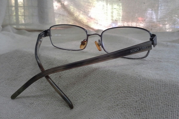 แว่นสายตายาวอเมริกันพันธุ์แท้!  ราคานักศึกษา!  Authentic  NINO 1881 NEW YORK handmade in USA  ค่าสายตา +175
