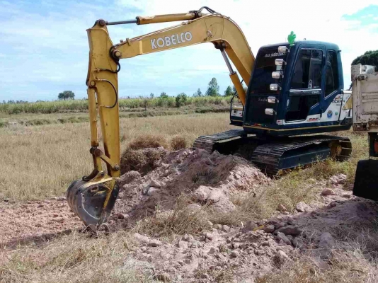 ขายด่วน KOBELCO SK60 MART III รถสภาพสวยพรัอมใช้งาน เครื่องปั้มดี แอร์เย็น ช่วงล่างสวย รถพร้อมใช้งานเลยครับ