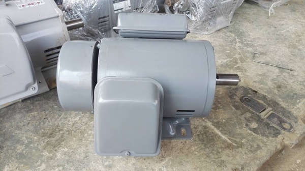 ** SOLD ** มอเตอร์ Hitachi 2 HP 220V ของใหม่ 100\% ไม่เคยโดนไฟ!!
