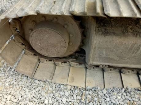 KOMATSU PC60-3