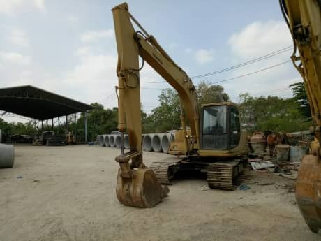 KOMATSU PC120-6
