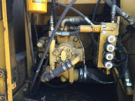 KOMATSU PC120-6