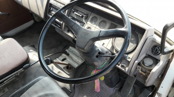 รถบรรทุก 10 ล้อ เทนเลอร์ F17 2 เพลา เครื่อง HO7C TURBO 220 แรง