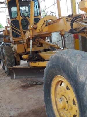 ขาย  รถเกรด KOMATSU GD 376H  เก่านอก ใช้งานมาได้ 1 ปี