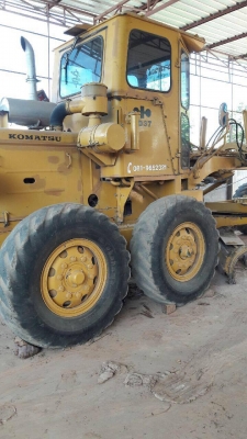 ขาย  รถเกรด KOMATSU GD 376H  เก่านอก ใช้งานมาได้ 1 ปี