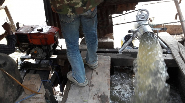 ขายเครื่องสูบน้ำยี่ห้อ ยันมา+และท่อสแตนเลสหน้าแปดนิ้วยาว18 ฟุต