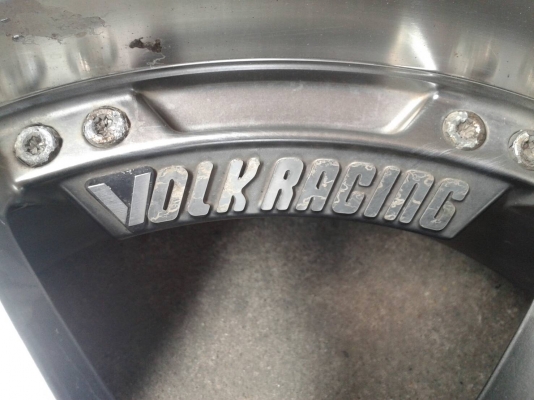 ขอบ17นิ้ว6รู พร้อมยาง ชุดนี้ ราคา 7700 บาท