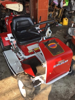 รถตัดแบบนั่งขับ เครื่อง Kubota 13 แรง รถตัดแบบนั่งขับ เครื่อง Kubota 13 แรง