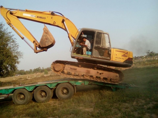 ขายรถขุดแบ็คโค SK200-3มาร์คทรี เอกสารเล่มทะเบีบน ช่วงล่างดี เครื่องเดิมปั๊มK3V