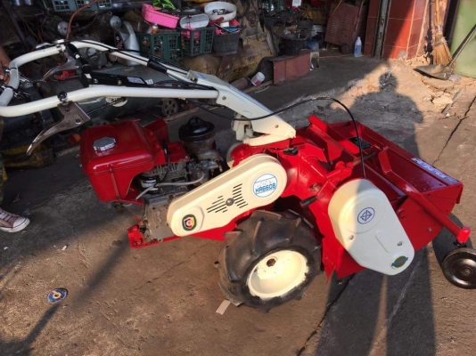 รถตีหญ้า ตัดหญ้าคับ HR 660 B เครื่อง โรบิน 8 แรง เบนซิน รถตีหญ้า ตัดหญ้าคับ HR 660 B เครื่อง โรบิน 8 แรง เบนซิน